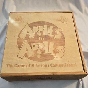 Mattel Apples To Apples Game Party Crate Wood Box 4-10 Players Ages 12+
